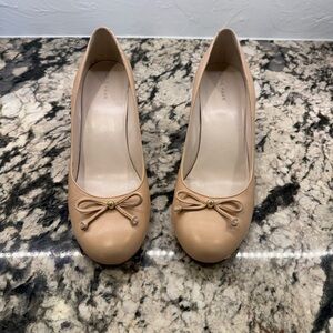 Cole Haan Tan Bow Wedges